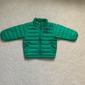 Patagonia down sweater jacket coat 12M green